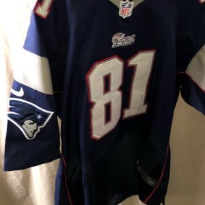 Nike Arron Hernandez 81 Jersey size 48 PATRIOTS